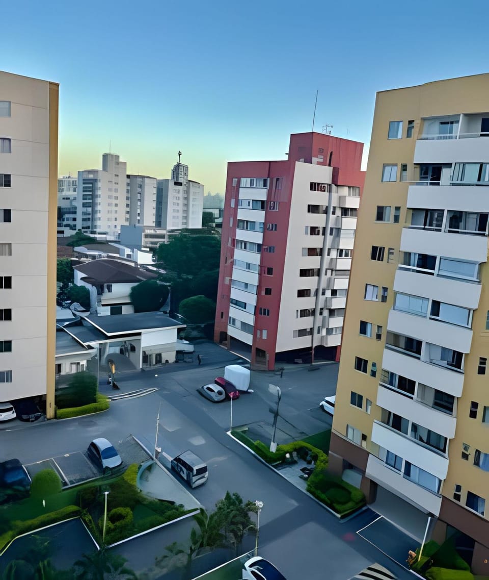 P706 - Ar cond Garagem Solda manha Apartment in Vitoria