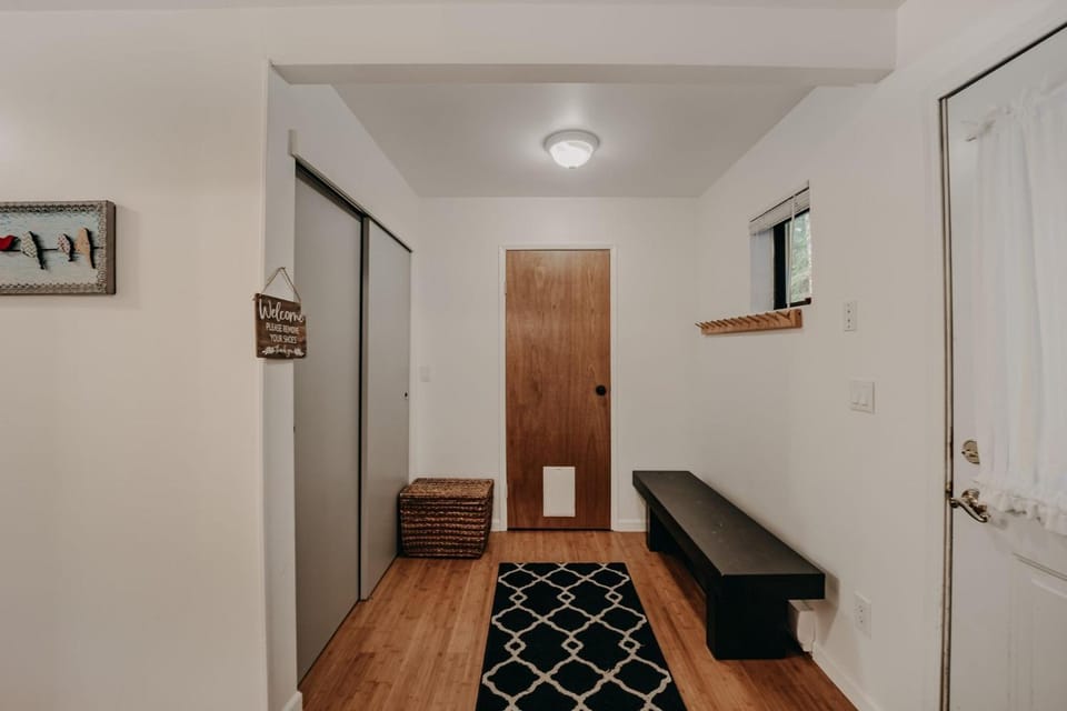 Living room, Decorative detail