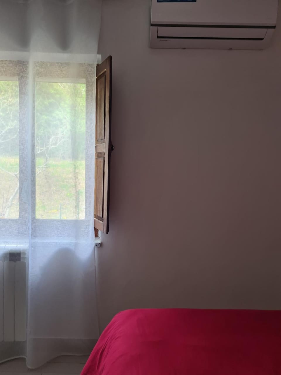 Bed, Photo of the whole room, Bedroom, Garden view, Inner courtyard view, internet, air conditioner