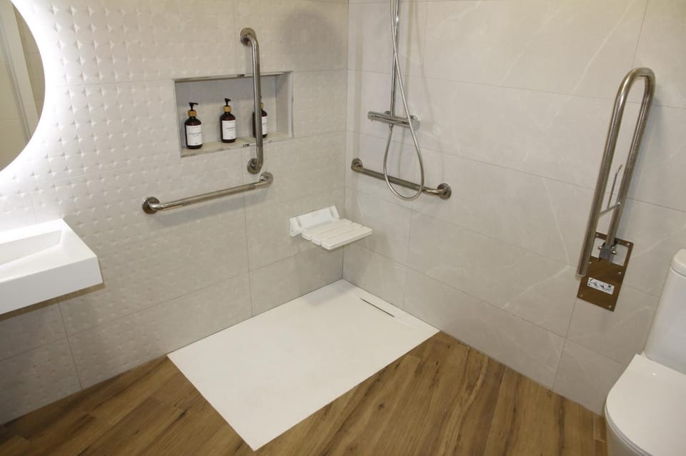 Shower, Bathroom