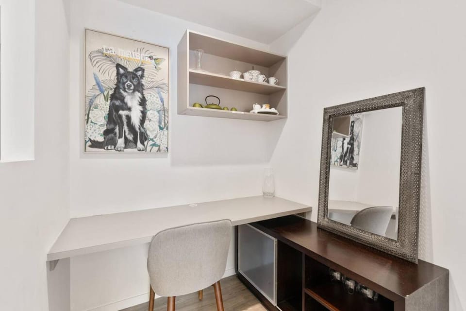 Perfect Spot Near CBD n UQ Spacious 2Beds Apt Apartment in Indooroopilly