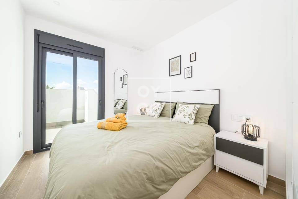 Bed, View (from property/room), Bedroom, towels