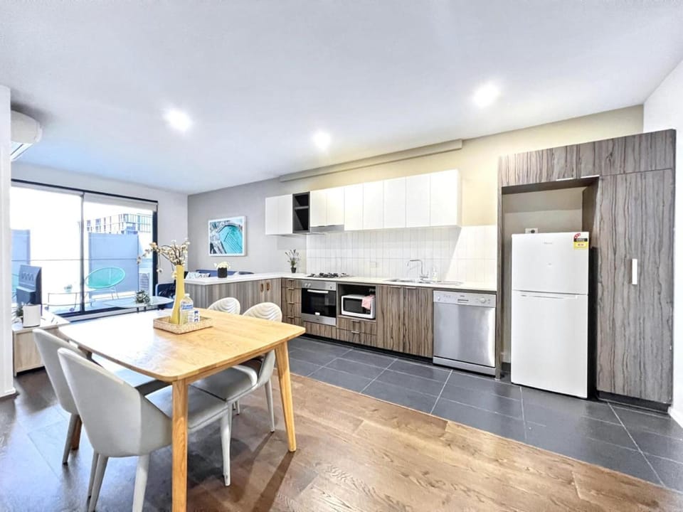 Essendon North with Beautiful view Apartment in Melbourne