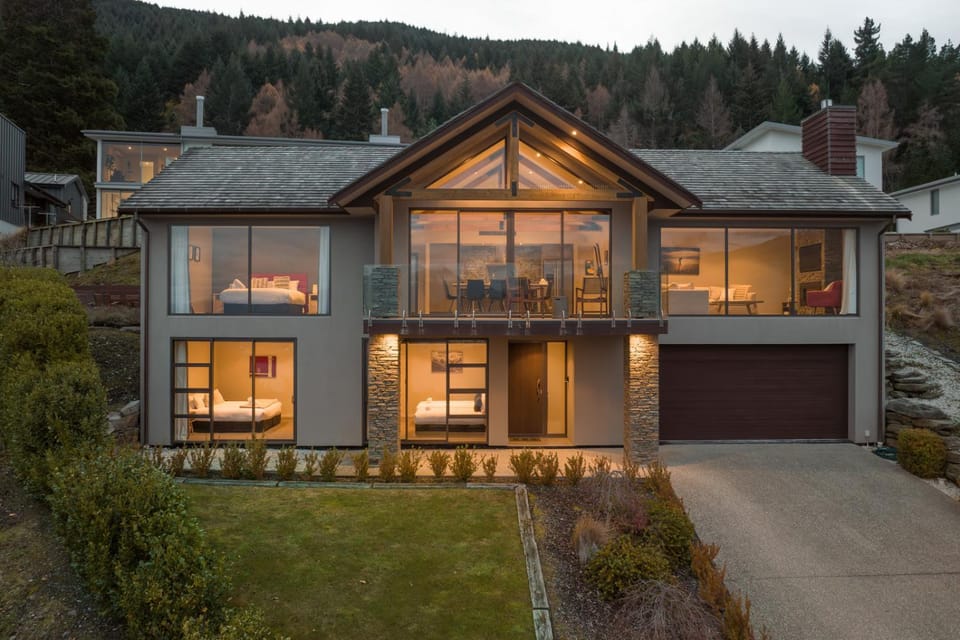 Property building, Natural landscape, Garden
