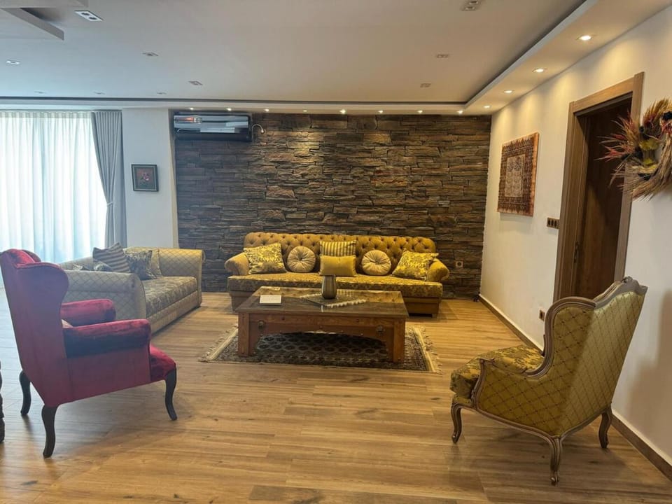 Luxury 6 P Modern Aprt Apartment in Algiers [El Djazaïr]
