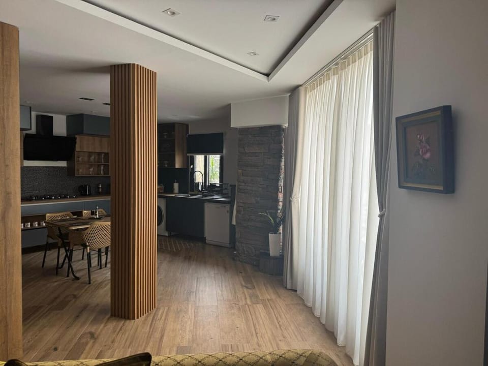 Luxury 6 P Modern Aprt Apartment in Algiers [El Djazaïr]