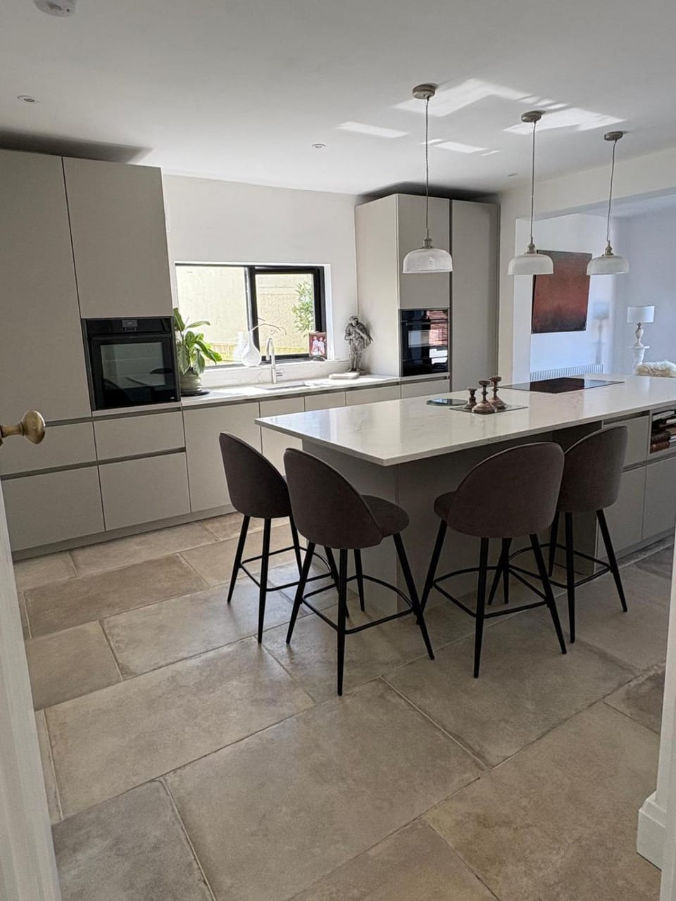 Kitchen or kitchenette, Dining area, dishwasher, oven, stove, toaster