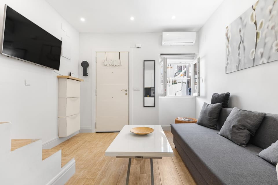 TV and multimedia, Living room, air conditioner