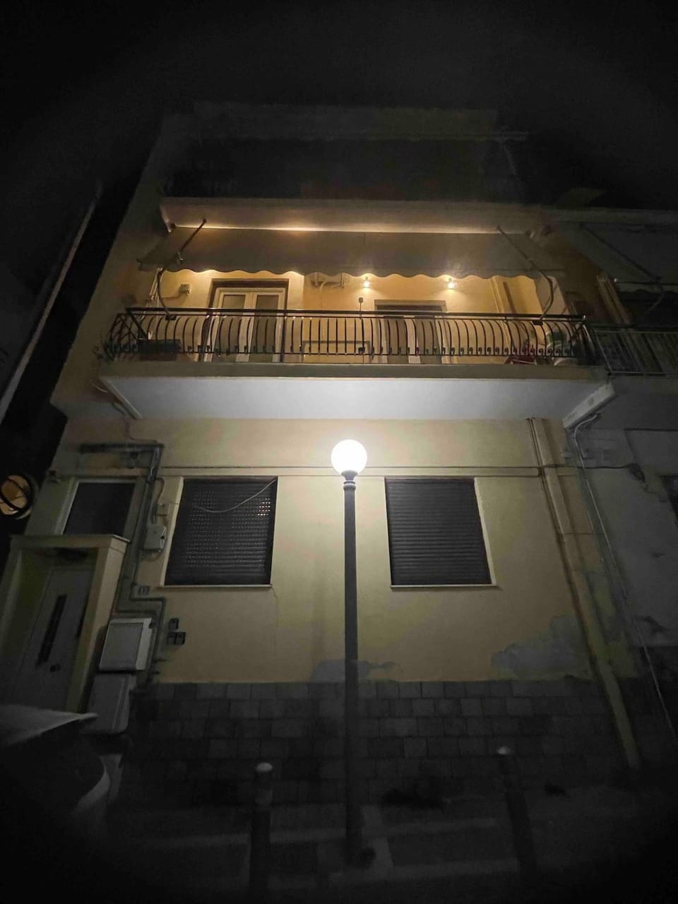 Modern Athens stay near to Metro with fast Wi-Fi Apartment in Athens