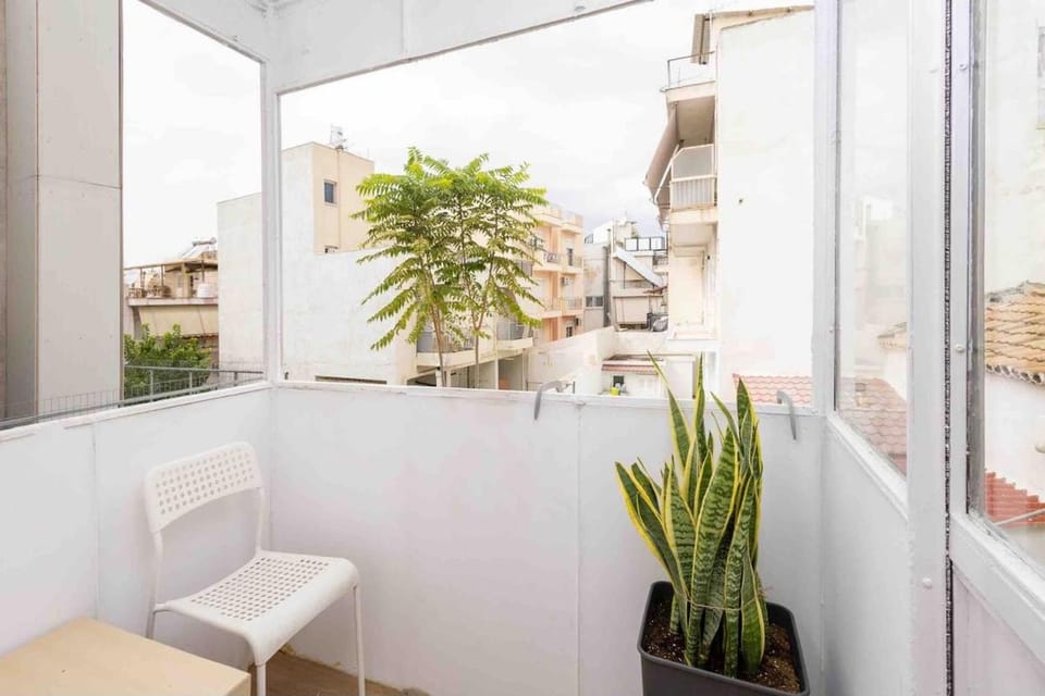 Modern Athens stay near to Metro with fast Wi-Fi Apartment in Athens