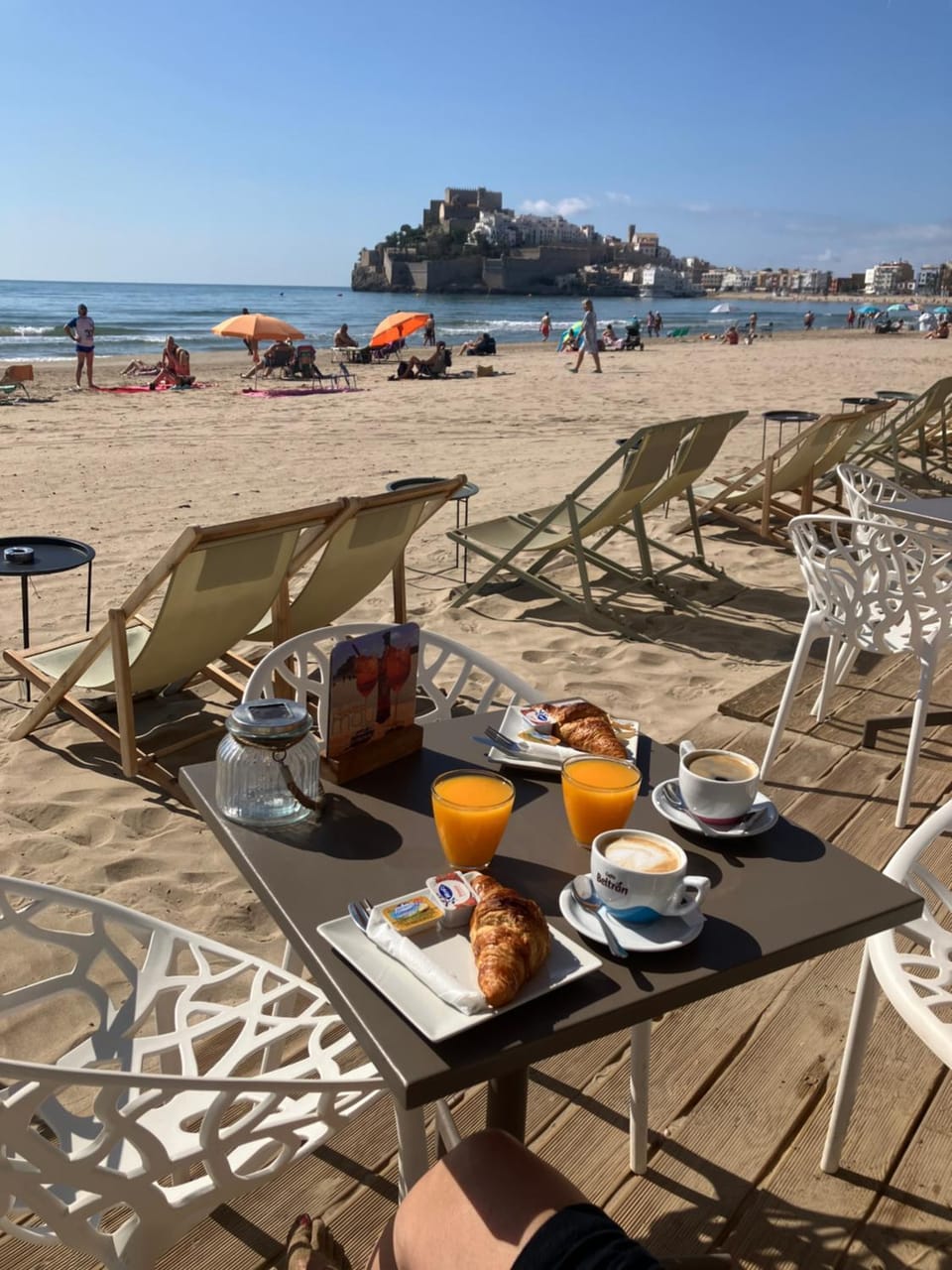 Nearby landmark, Day, Beach, Breakfast
