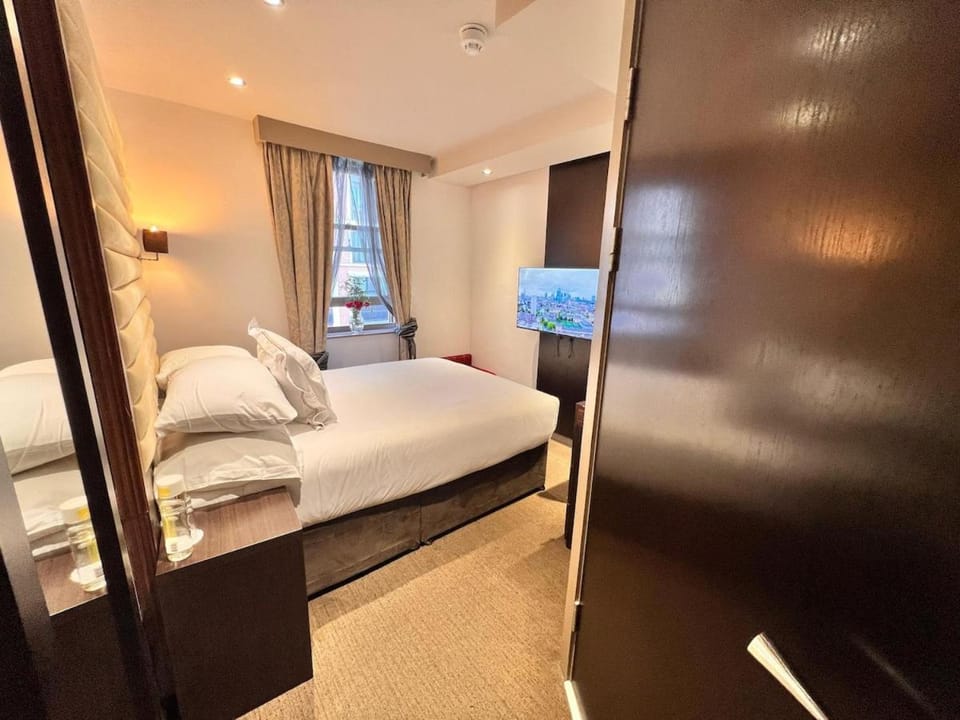 Bliss Boutique Central Room with Air Con 301 Apartment in City of Westminster