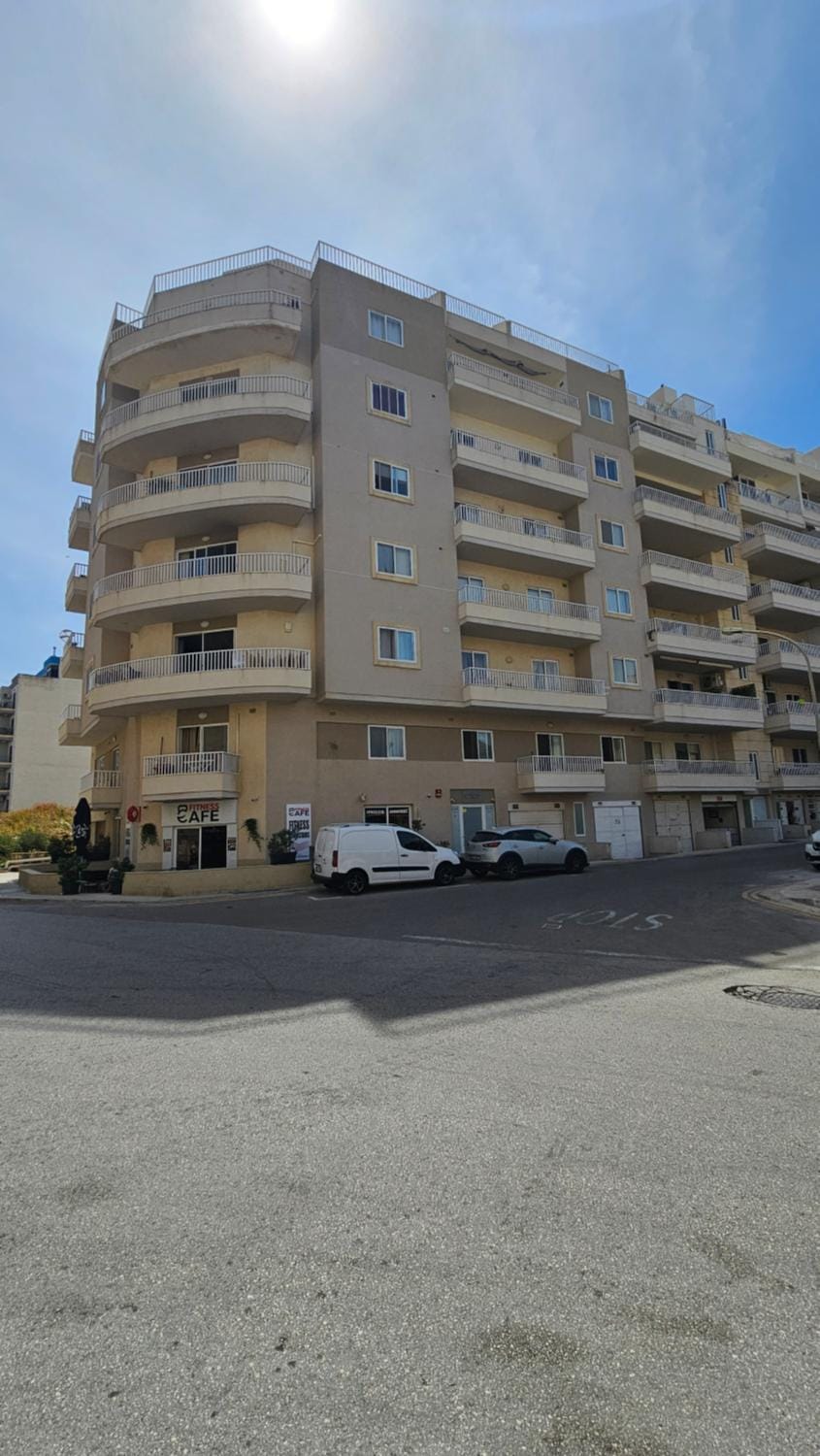 Property building, Location