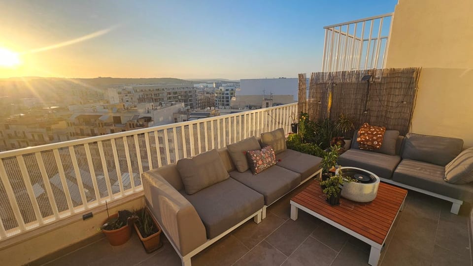Day, View (from property/room), Balcony/Terrace, Balcony/Terrace, Seating area, Sunset