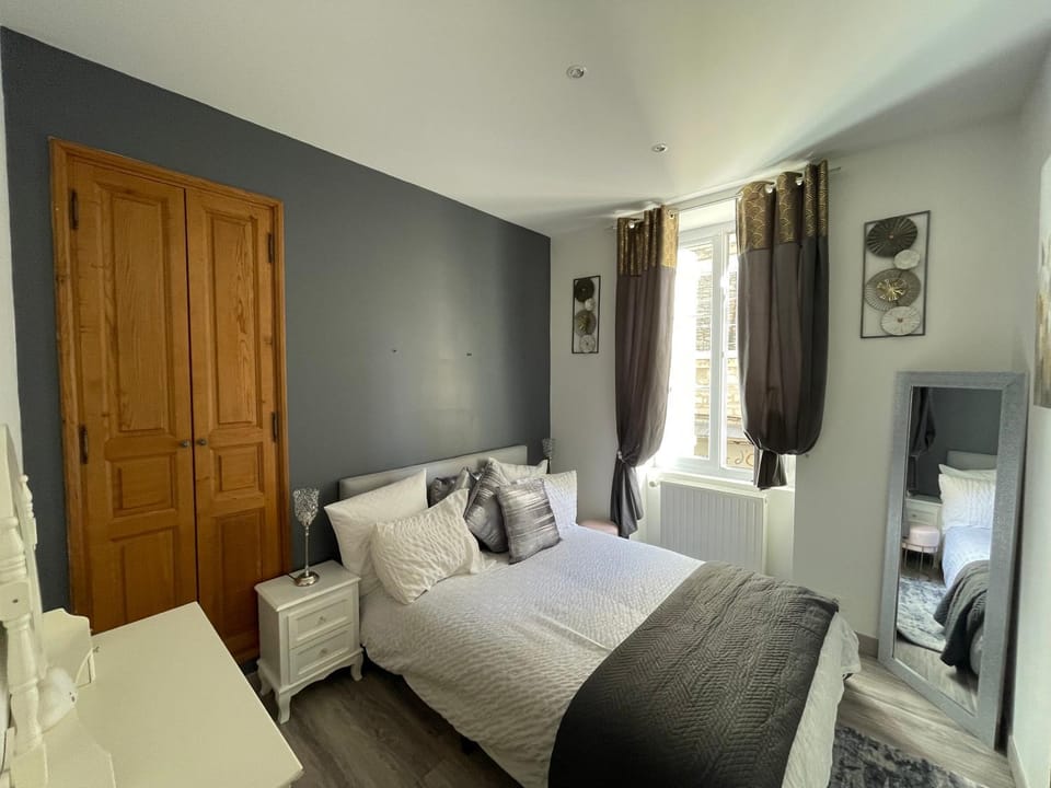Appt 6 à 8 pers Apartment in Souillac