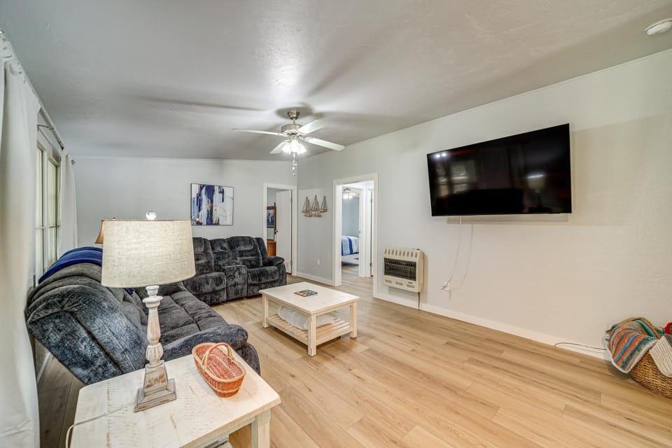 Walk to Beach Eufaula Fishermans Delight Home House in Longtown