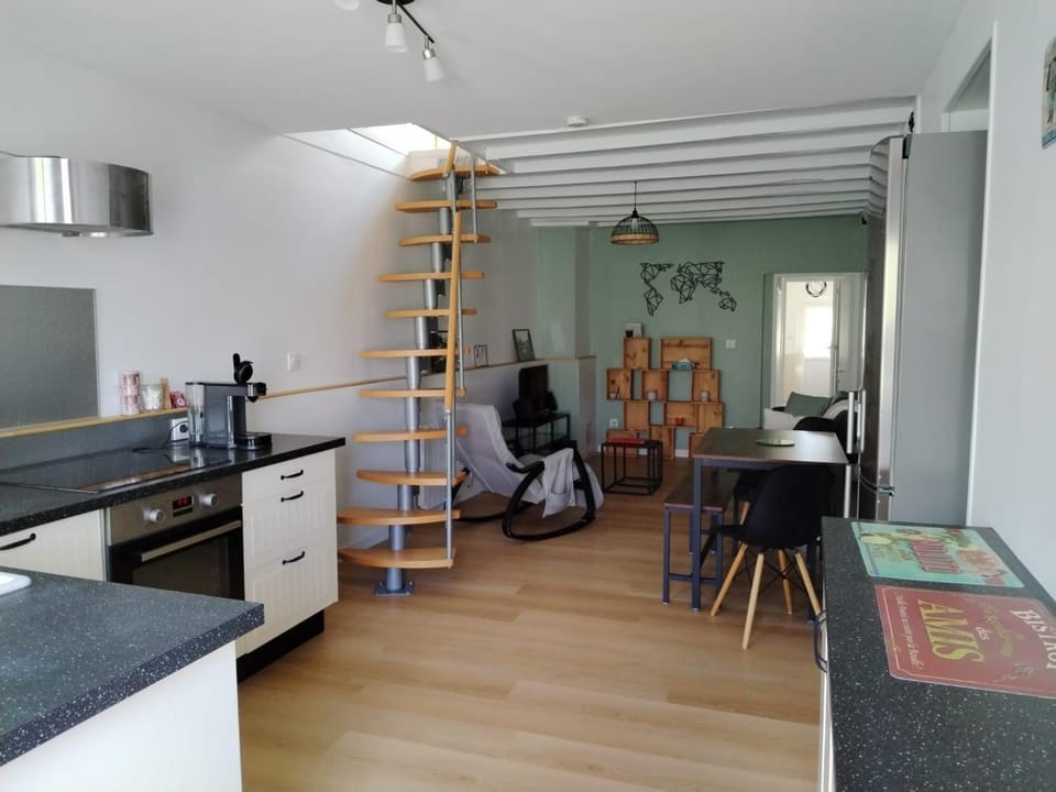 Living room, kitchen