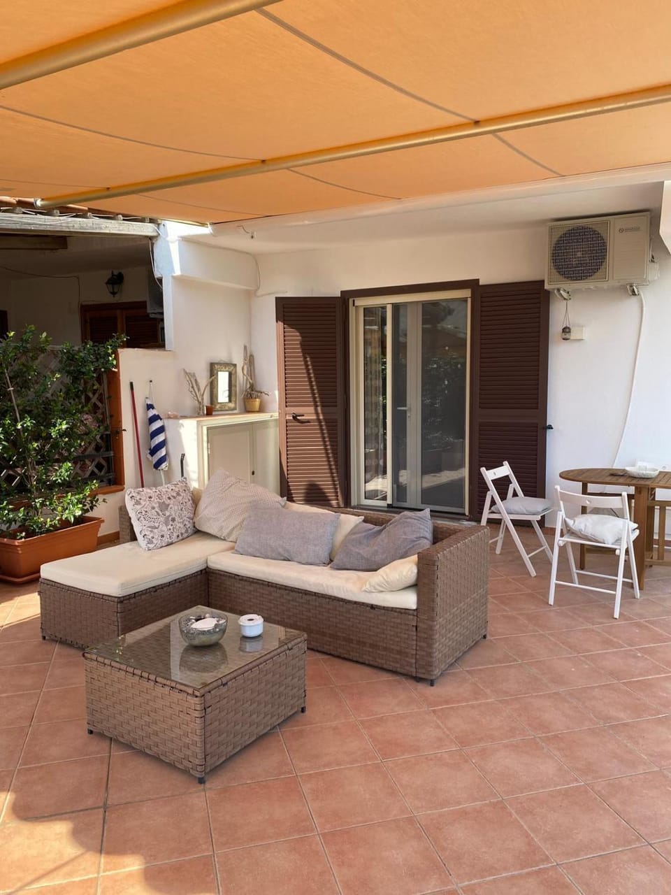 Garden, Solarium, Balcony/Terrace