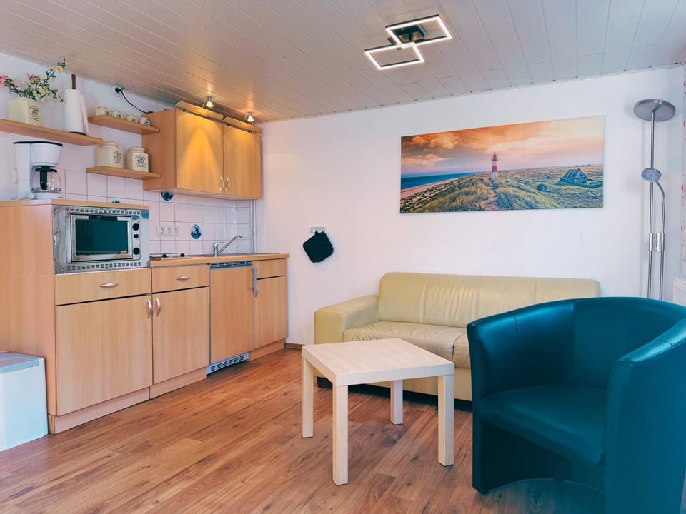 Kitchen or kitchenette, Living room