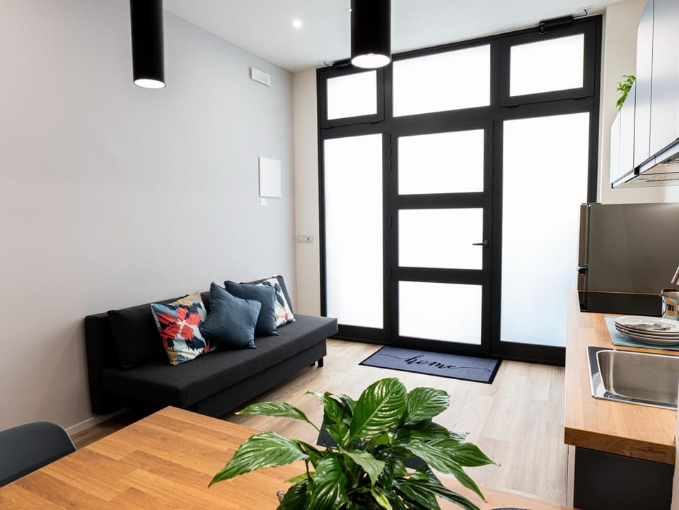 Aura Apartment House in Catania
