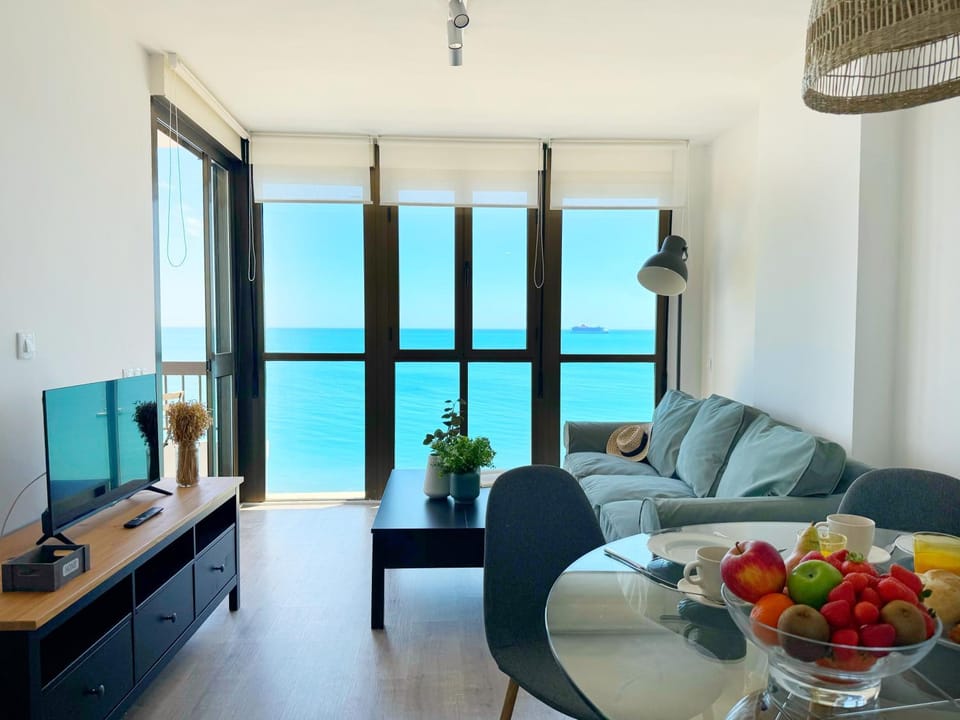 Living room, Sea view