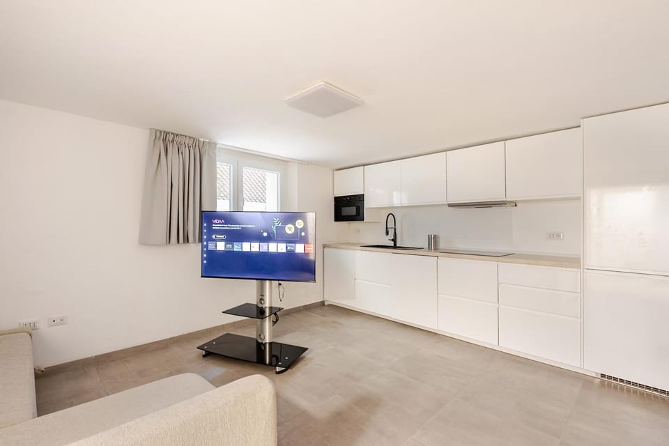 2 Appartamenti in VleCeccarini - 3Bagni - Parcheggio Privato - Mare Apartment in Riccione