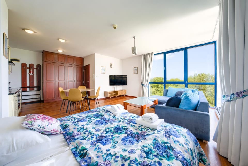 ApartamentyPrzyMorzu Reymonta z widokiem na morze Apartment in West Pomeranian Voivodeship, Poland