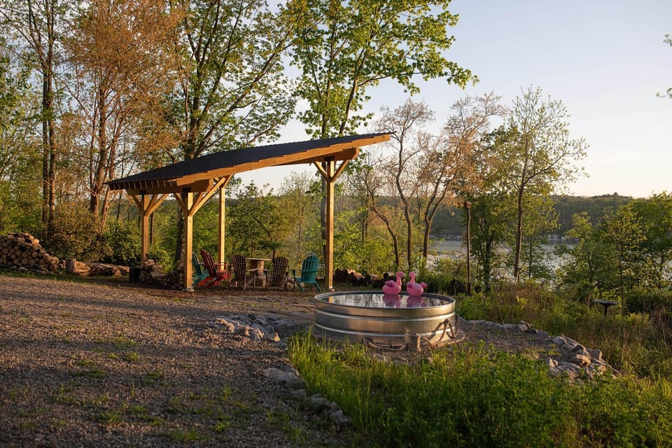 Conesus Lake Glamping With A View Campground/ 
RV Resort in Conesus Lake