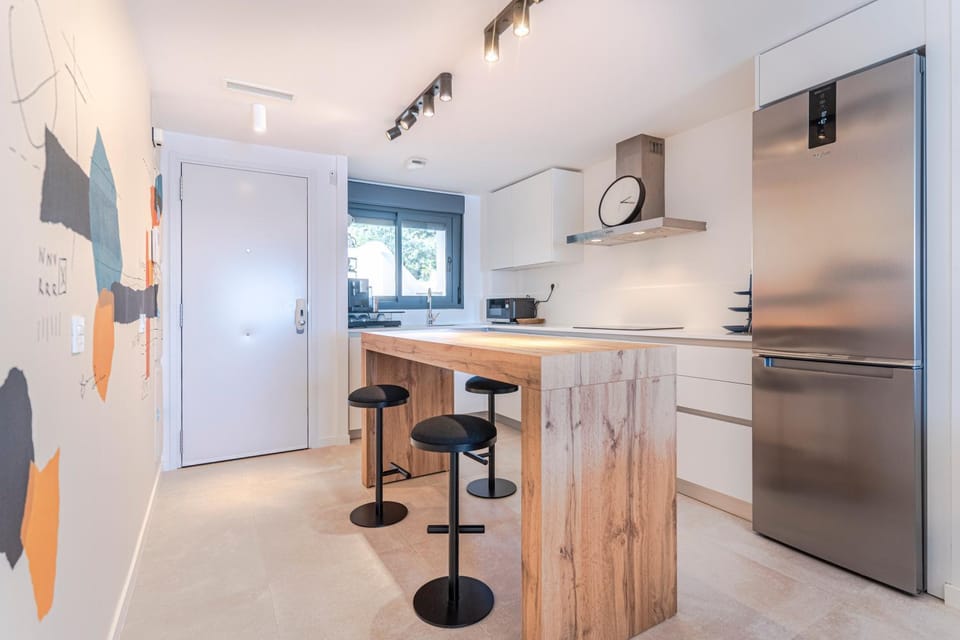 Kitchen or kitchenette, oven, stove