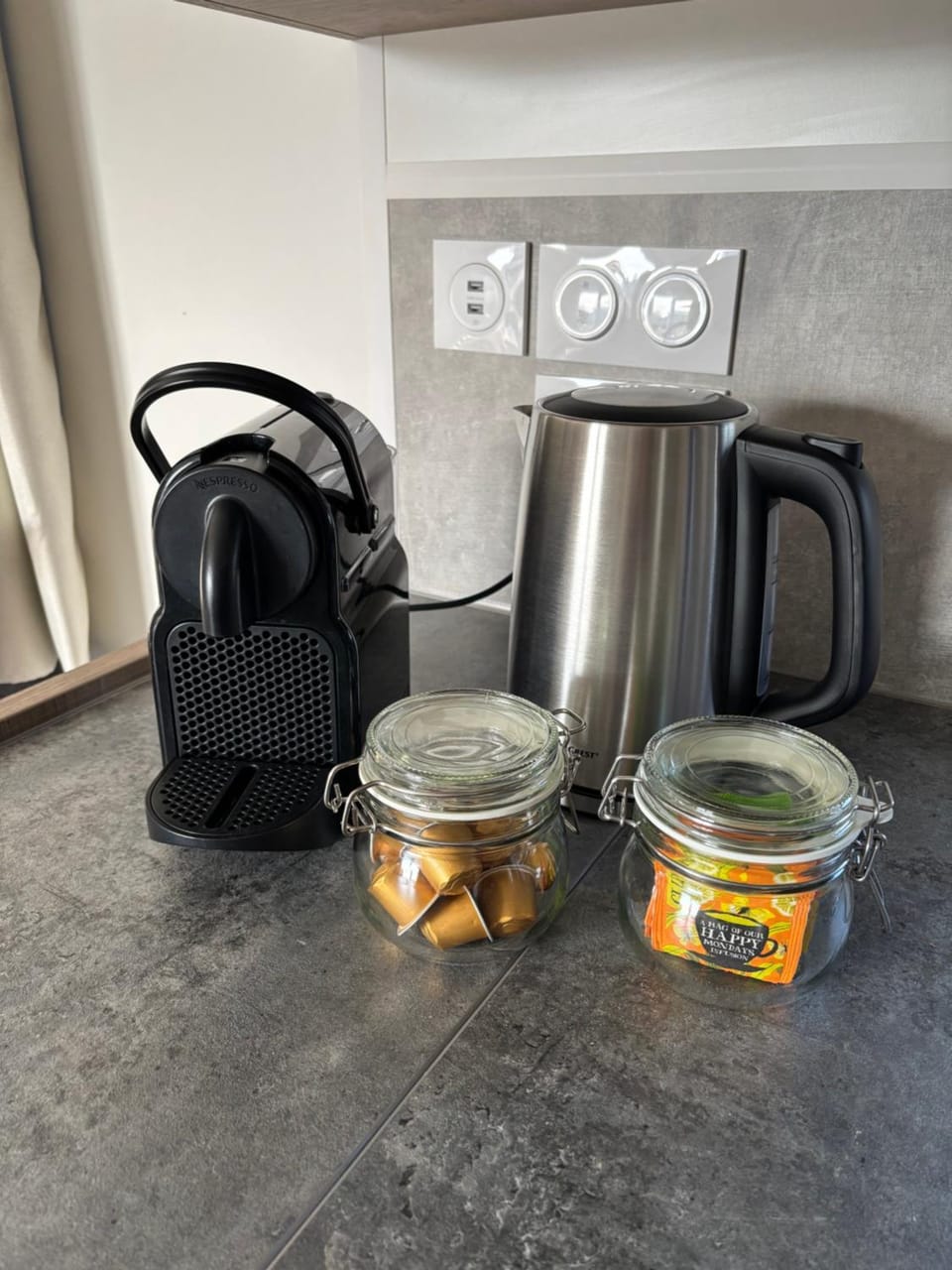 Coffee/tea facilities