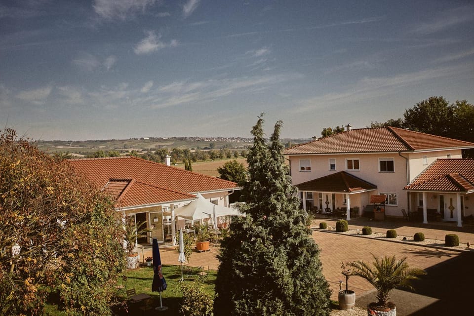 Restaurant/places to eat, Day, Natural landscape, View (from property/room)
