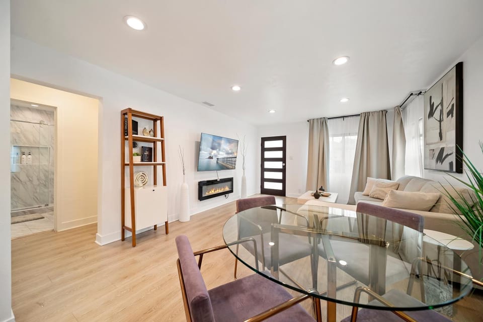 Hidden South Bay Gem near Manhattan and Redondo Beach House in Redondo Beach