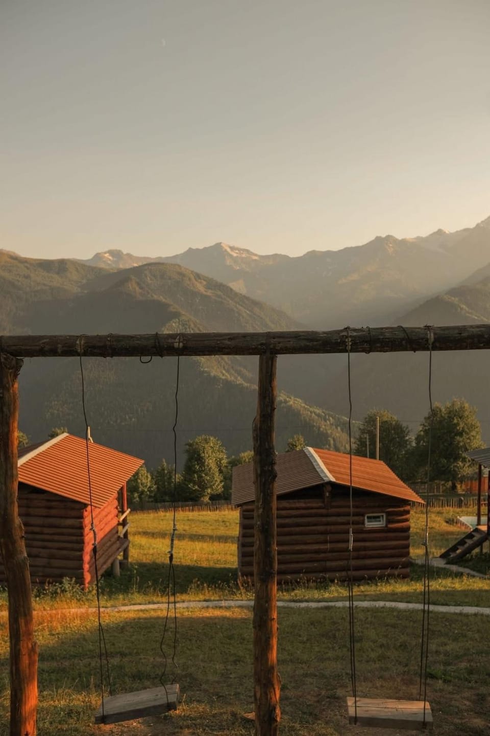 House In The Mountains-Heshkili House in Georgia