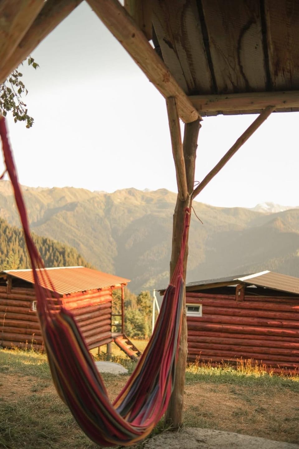 House In The Mountains-Heshkili House in Georgia