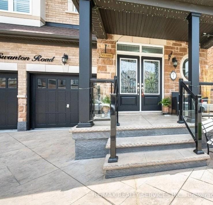 Beautiful 4 bed, 3 master bedrooms-pvt washrooms Apartment in Halton Hills