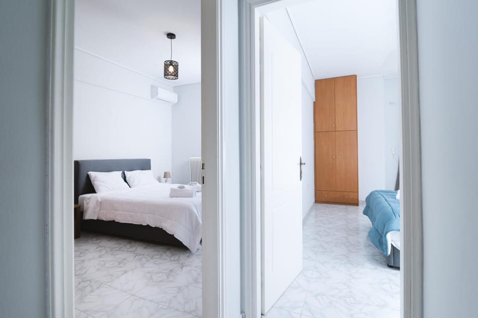 Bed, Photo of the whole room, Bedroom, towels, wardrobe