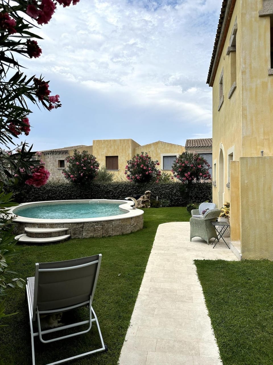 Garden, Garden, Pool view, Swimming pool