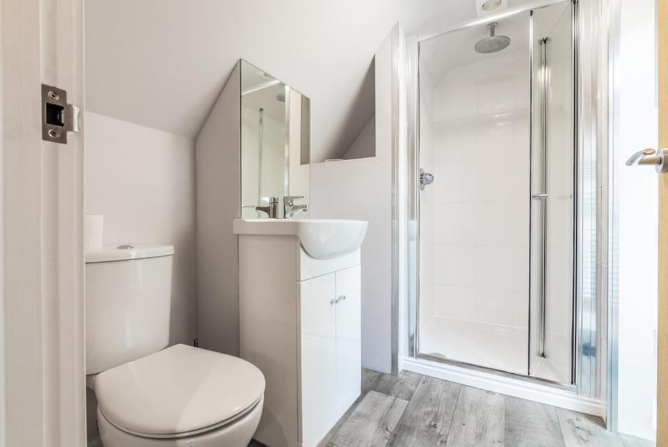 Shower, Toilet, Bathroom