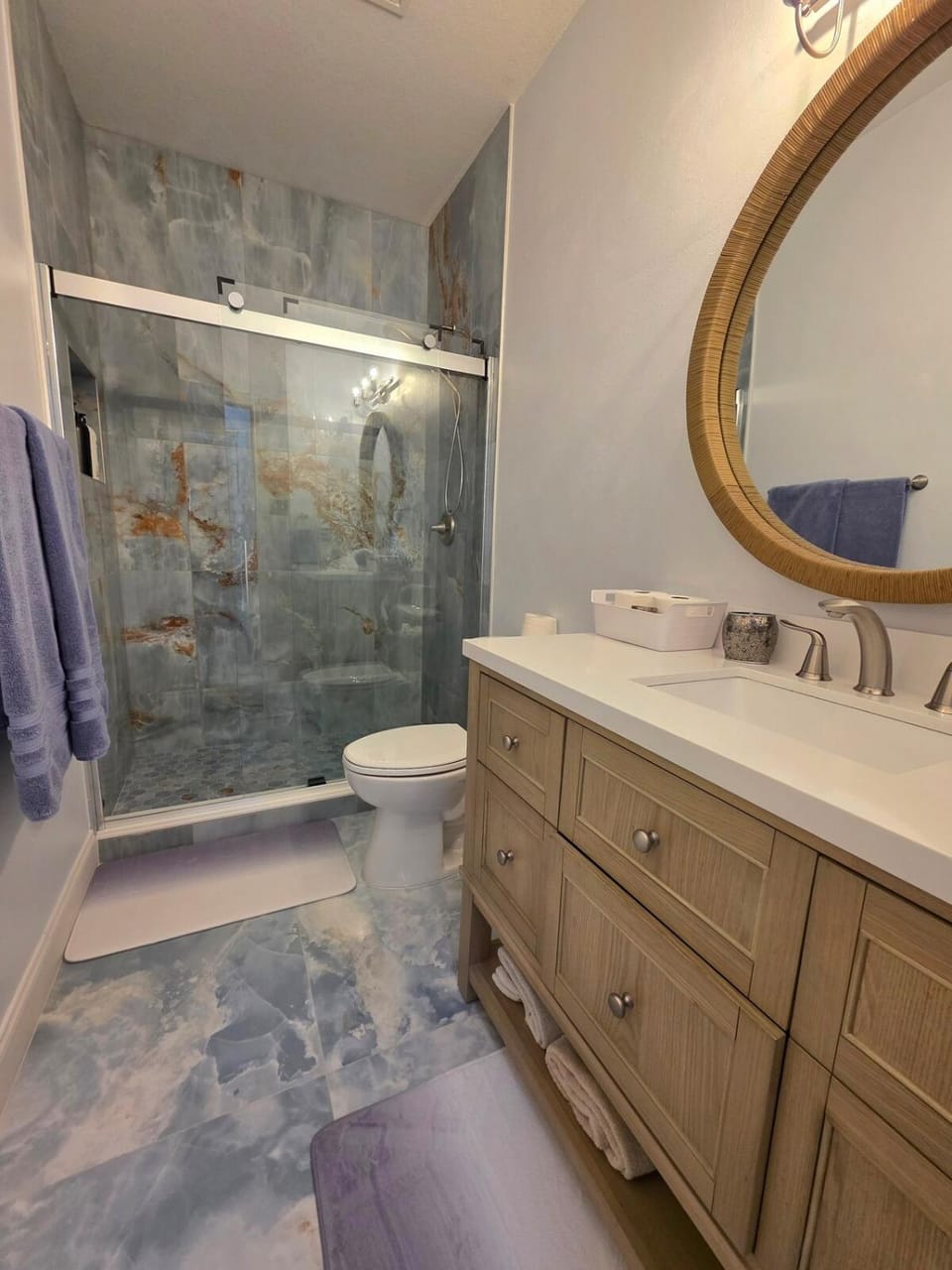 Lovely Lakeside Living House in Rockwall