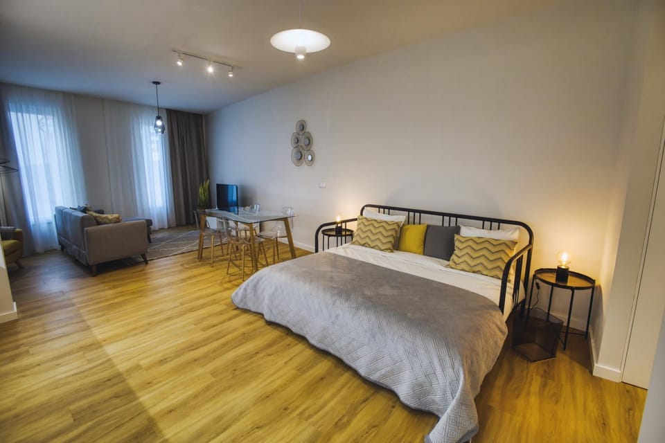 Bed, TV and multimedia, Living room, Bedroom