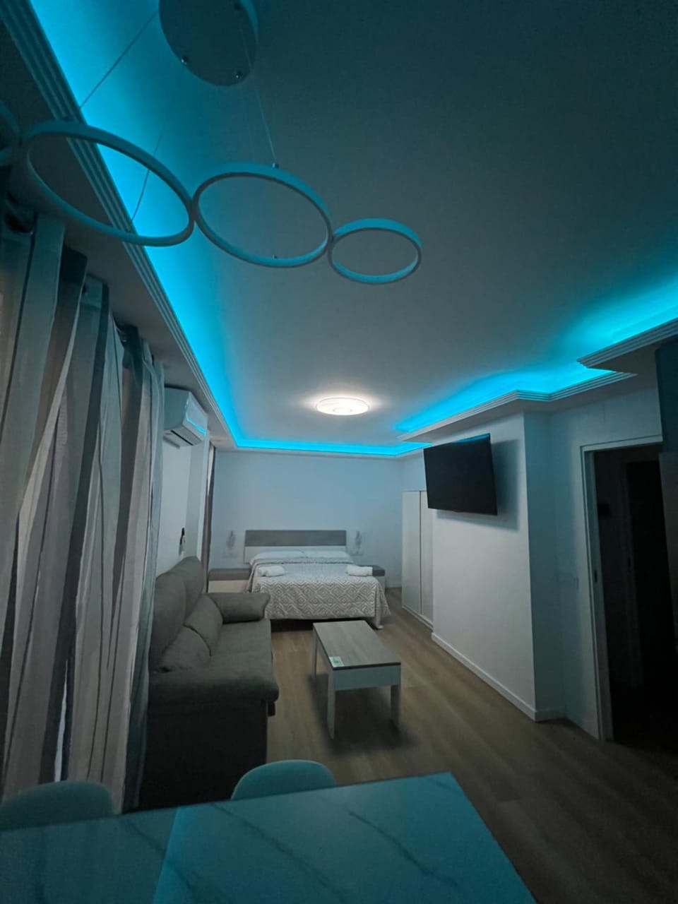 TV and multimedia, Living room, Photo of the whole room