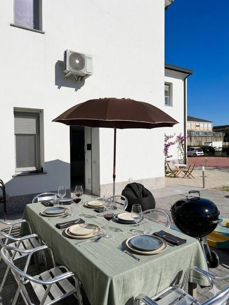 Garden, Dining area