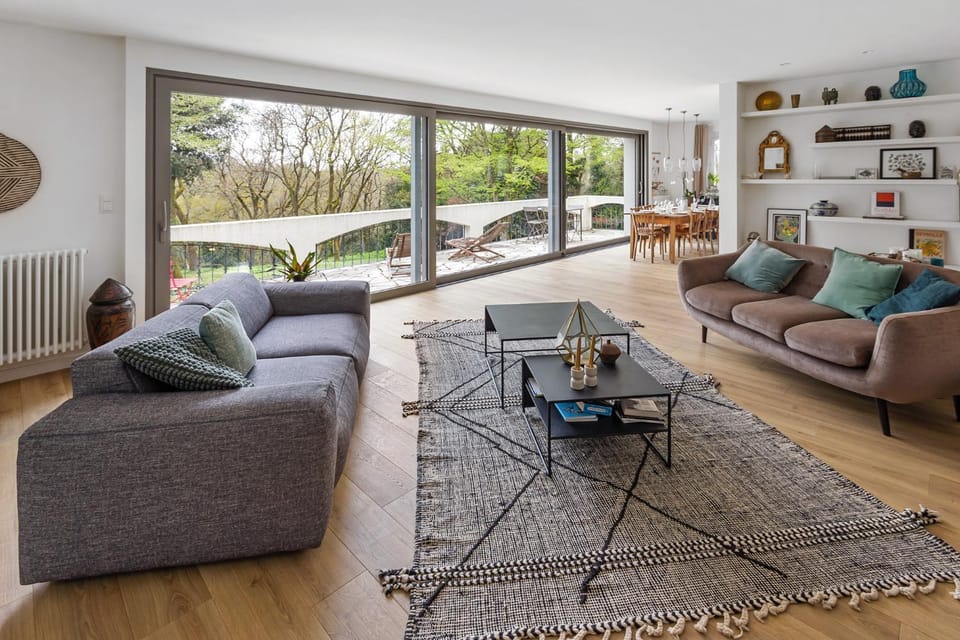 View (from property/room), Balcony/Terrace, Living room, Seating area
