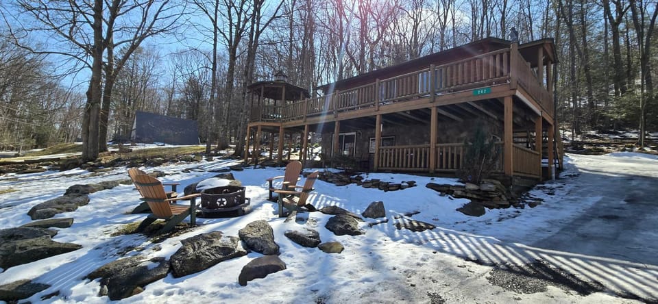 Owl's Nest House in Deep Creek Lake