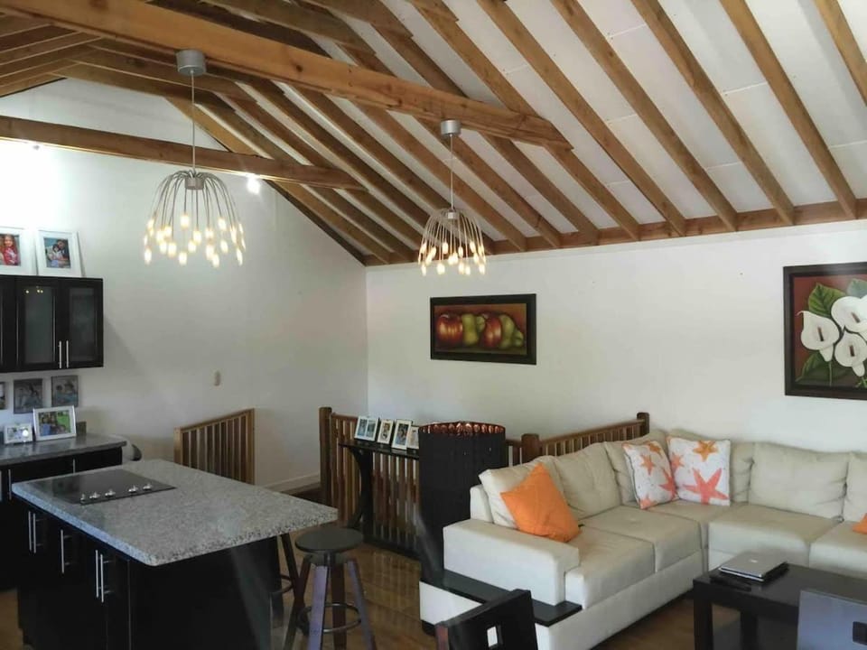 El Cofre Secure and private gated home House in Alajuela Province