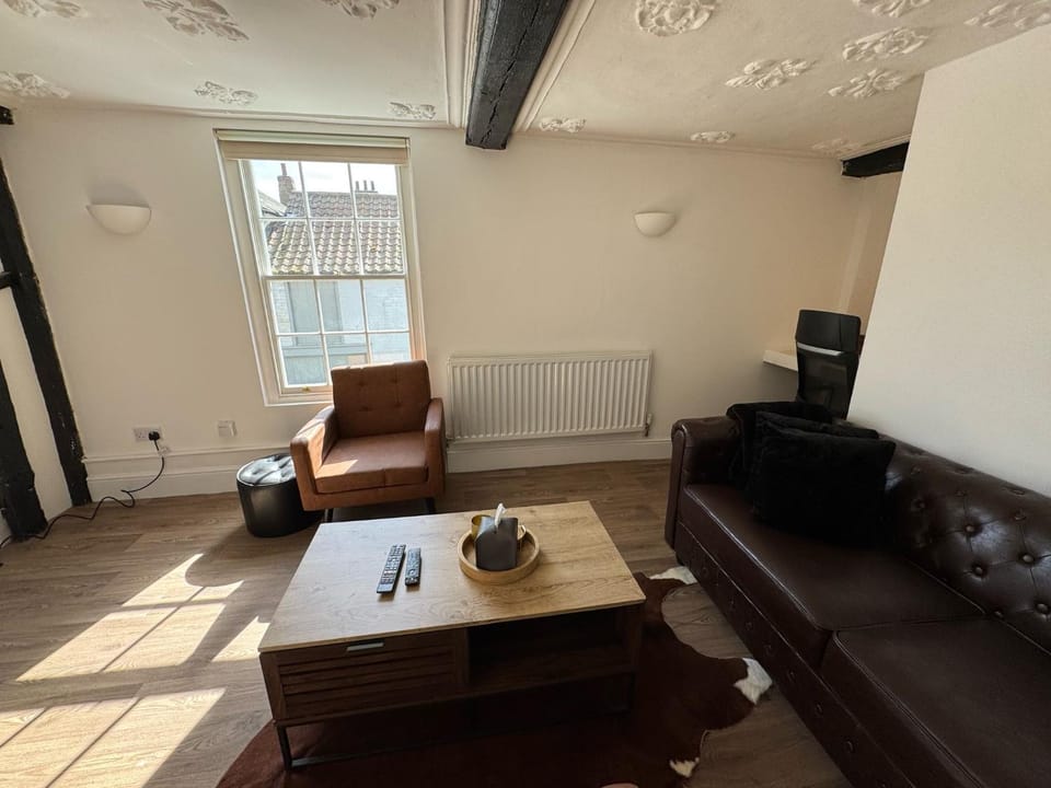 Rustic Elegance Town Centre Flat Apartment in Ipswich