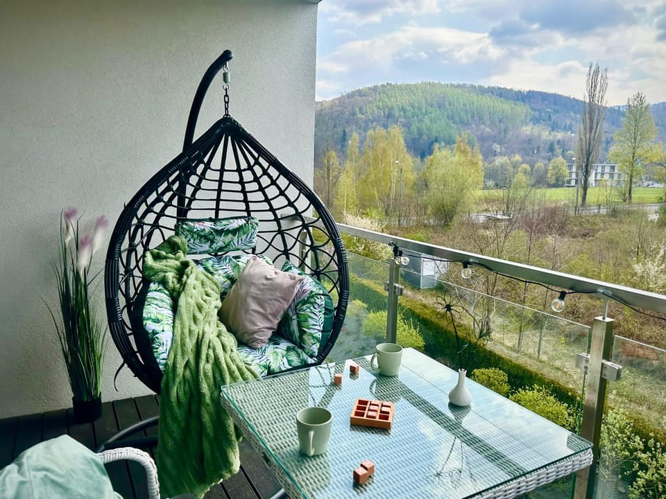 Day, Natural landscape, Balcony/Terrace, Mountain view