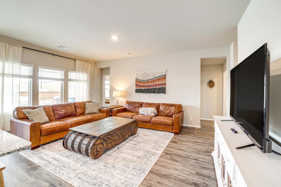 14 Mi to Tulsa: Home w/ Patio in Broken Arrow House in Broken Arrow