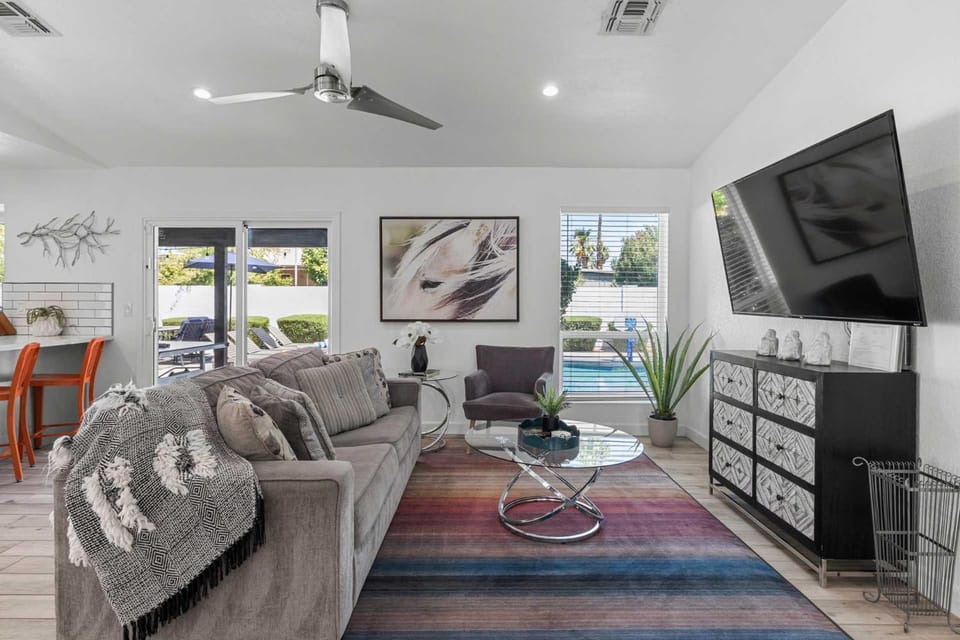 Spring Song Home - Location Style Pool Firepit BBQ House in Scottsdale