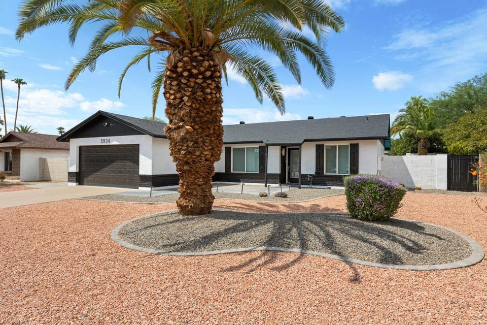 Spring Song Home - Location Style Pool Firepit BBQ House in Scottsdale